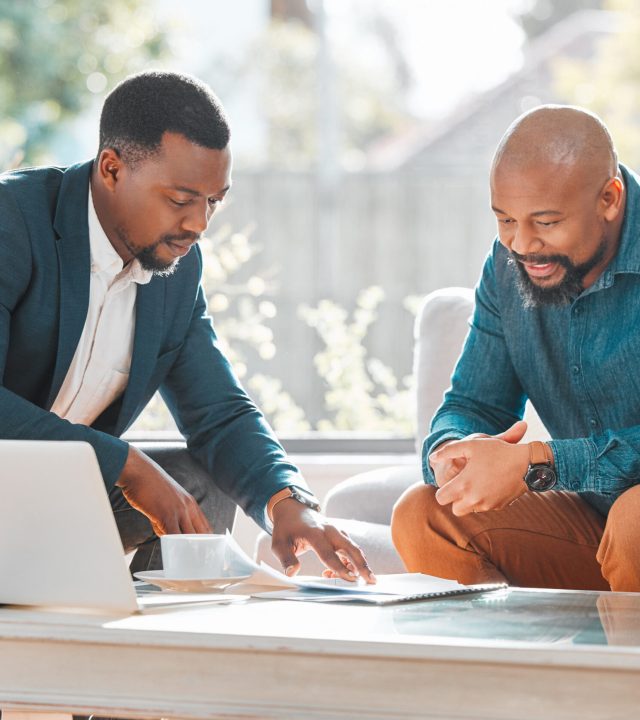 broker-contract-talking-man-house-meeting-consultation-advice-financial-advisor-with-client-black-person-investment-savings-budget-insurance-plan-paper
